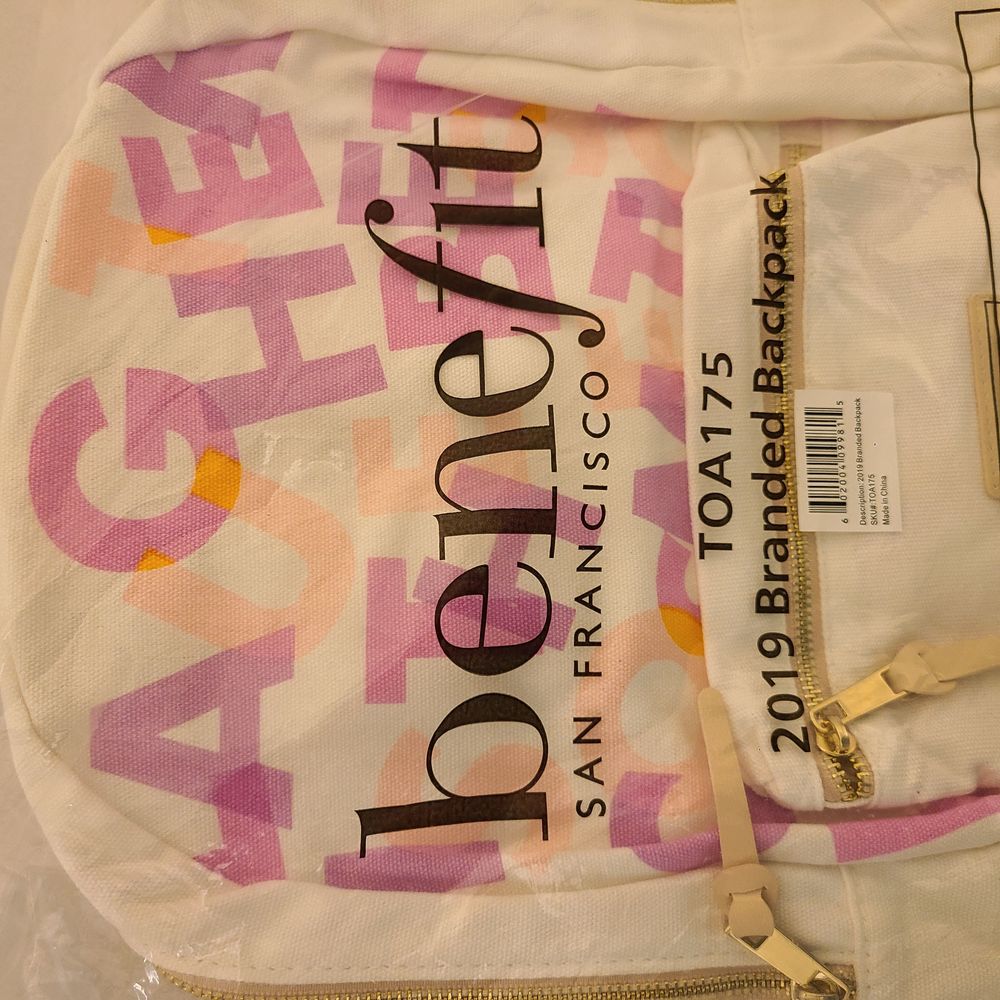 BENEFIT BRANDED 2019 BACKPACK - Picture 3 of 5